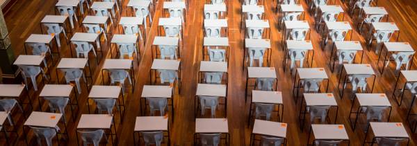 Más de 15.800 aspirantes optarán a partir del sábado 17 de junio a una de las 1.390 plazas de profesores de Enseñanza Secundaria y otros cuerpos en Castilla y León