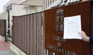 La FECCOOCyL presenta en las Cortes la resolución para derogar la LOMCE