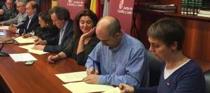 Firmado el acuerdo por el que se recupera el resto de la paga extra de diciembre de 2012