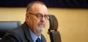 CCOO pide la dimisión del Consejero de Educación tras sus inaceptables declaraciones sobre el profesorado interino