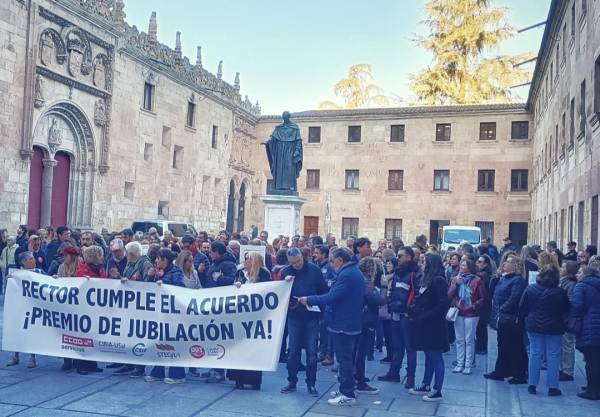 CCOO y el resto de OOSS exige al Rectorado de la USAL que cumpla el acuerdo sobre los premios de jubilación del PTGAS funcionario