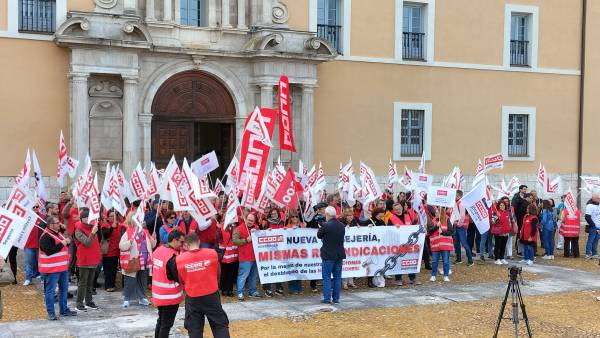 CCOO intensifica las acciones informativas ante el bloqueo de la negociación docente
