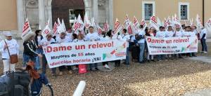 CCOO solicita una reducción de la jornada lectiva a docentes mayores de 55 años