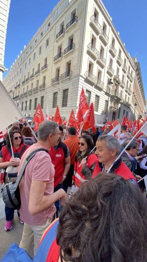 CCOO Enseña participa en las movilizaciones por la subida salarial frente al gobierno