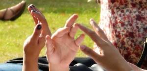 Régimen jurídico de la prestación del servicio de intérpretes de lengua de signos española. Centros educativos públicos CyL