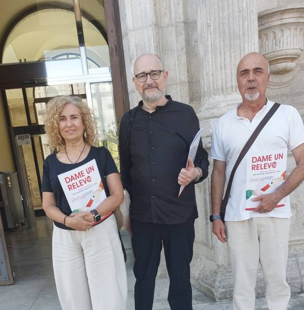 CCOO exige a la nueva consejera de Educación el desbloqueo de las negociaciones y el cumplimiento íntegro del acuerdo de las condiciones laborales del personal  docente