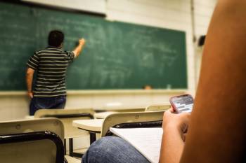 Actualización de los complementos de analogía y de carrera profesional para 2023 en la enseñanza concertada